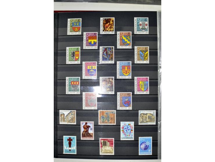  1960/2012, postfrische Sammlung in 2 Einsteckbüchern
