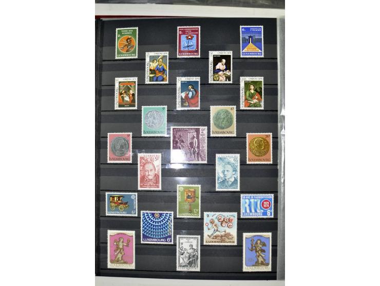  1960/2012, postfrische Sammlung in 2 Einsteckbüchern