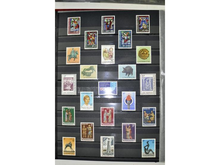  1960/2012, postfrische Sammlung in 2 Einsteckbüchern