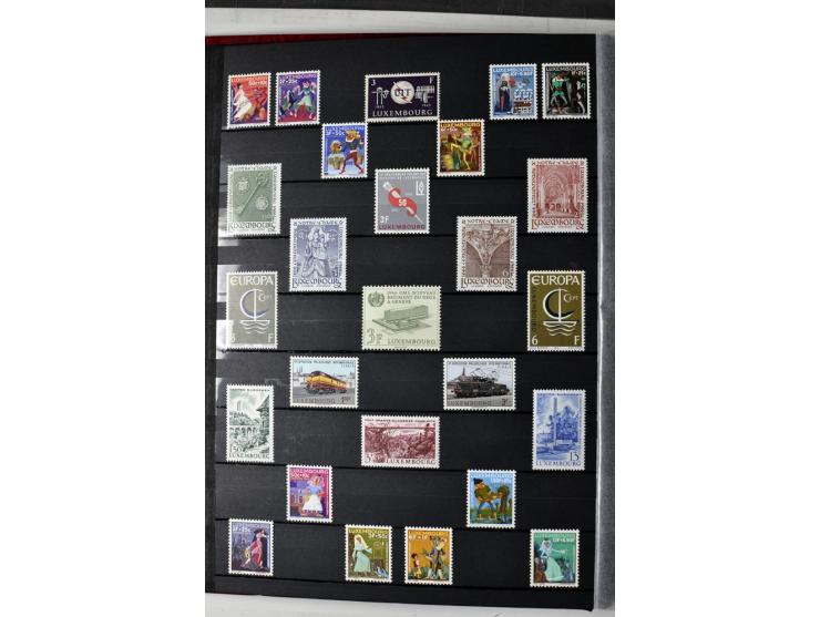  1960/2012, postfrische Sammlung in 2 Einsteckbüchern