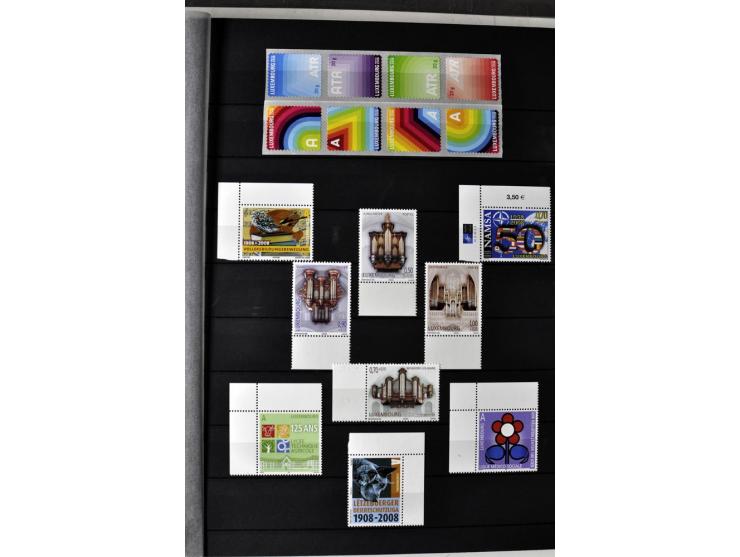  1960/2012, postfrische Sammlung in 2 Einsteckbüchern