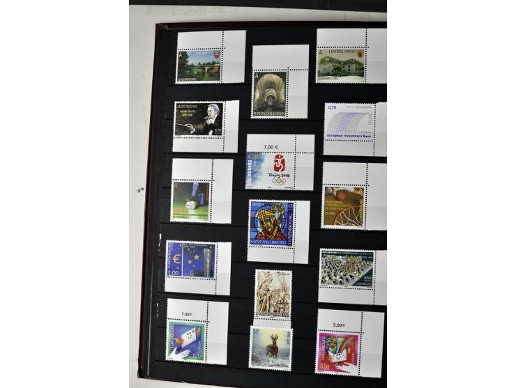  1960/2012, postfrische Sammlung in 2 Einsteckbüchern