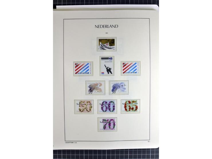 1852/2010, umfangreiche, in den Hauptnummern augenscheinliche überkomplette Sammlung, am Anfang gestempelte Sammlung mit eini