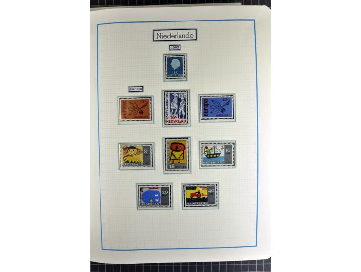 1852/2010, umfangreiche, in den Hauptnummern augenscheinliche überkomplette Sammlung, am Anfang gestempelte Sammlung mit eini