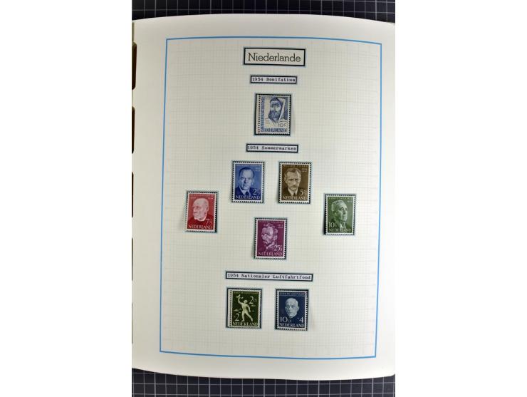 1852/2010, umfangreiche, in den Hauptnummern augenscheinliche überkomplette Sammlung, am Anfang gestempelte Sammlung mit eini