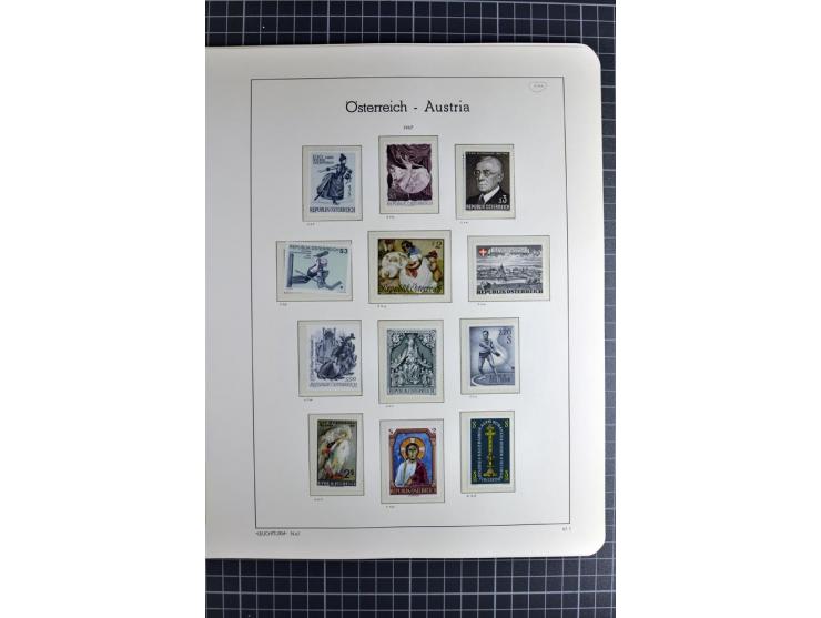 1850/1985 (ca.), postfrische, ungebrauchte und gestempelte Sammlung , gut besetzt mit u.a. Dollfuß und Blitz/Maske, teils etw