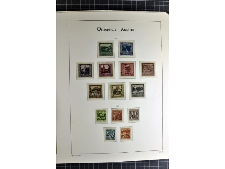 1850/1985 (ca.), postfrische, ungebrauchte und gestempelte Sammlung , gut besetzt mit u.a. Dollfuß und Blitz/Maske, teils etw