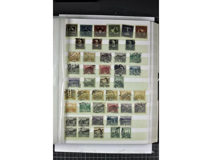 1850/1937, gestempelte Sammlung mit u.a. Mi.-Nr. 1 (7), 2 (3), 161-77, 555, 556, 558 etc., dazu Porto und Gebiete