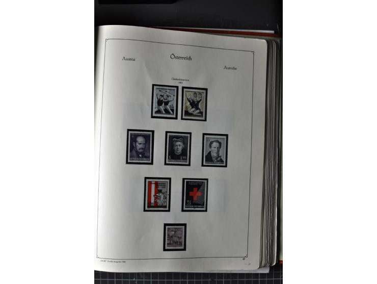 1945/74, postfrische Sammlung, in den Hauptnr. kpl. mit Renner-Blocks
