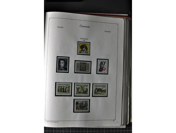 1945/74, postfrische Sammlung, in den Hauptnr. kpl. mit Renner-Blocks