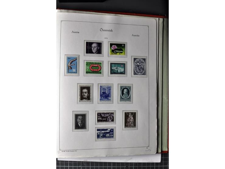 1945/74, postfrische Sammlung, in den Hauptnr. kpl. mit Renner-Blocks