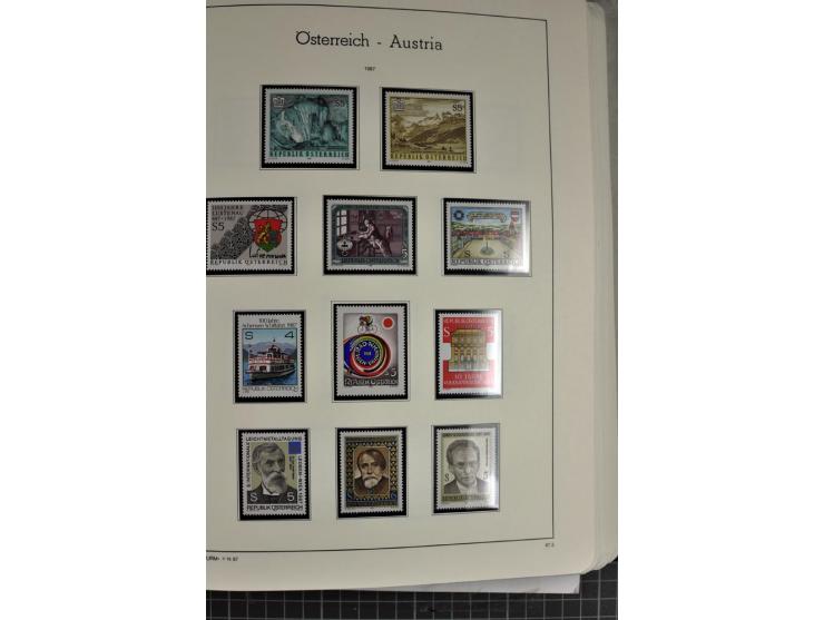 1945/2006, ab Mi.-Nr. 697 in den Hauptnummern bis auf Renner geschnitten und Mi.-Nr. 952-954 (ungebraucht) kpl. postfrische S