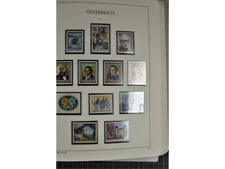 1945/2006, ab Mi.-Nr. 697 in den Hauptnummern bis auf Renner geschnitten und Mi.-Nr. 952-954 (ungebraucht) kpl. postfrische S