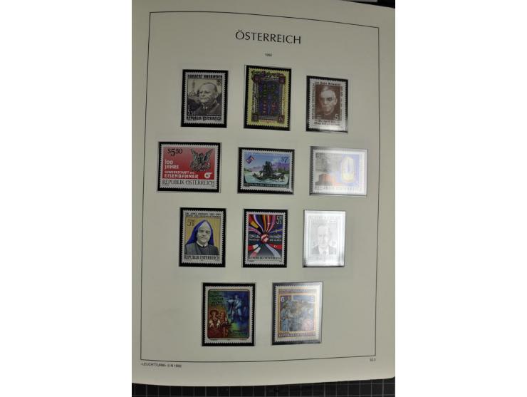 1945/2006, ab Mi.-Nr. 697 in den Hauptnummern bis auf Renner geschnitten und Mi.-Nr. 952-954 (ungebraucht) kpl. postfrische S