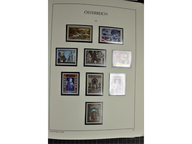 1945/2006, ab Mi.-Nr. 697 in den Hauptnummern bis auf Renner geschnitten und Mi.-Nr. 952-954 (ungebraucht) kpl. postfrische S