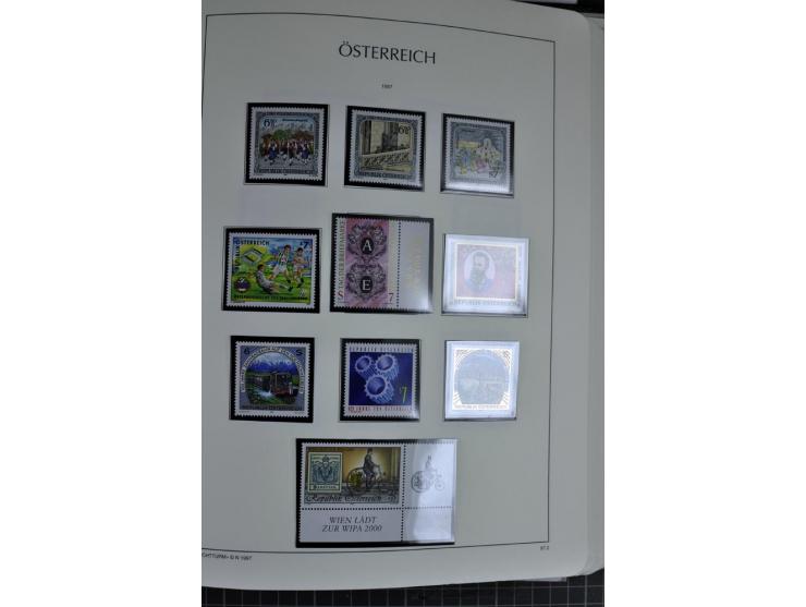 1945/2006, ab Mi.-Nr. 697 in den Hauptnummern bis auf Renner geschnitten und Mi.-Nr. 952-954 (ungebraucht) kpl. postfrische S