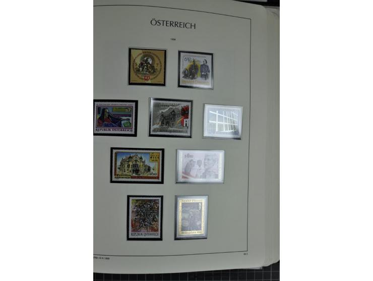 1945/2006, ab Mi.-Nr. 697 in den Hauptnummern bis auf Renner geschnitten und Mi.-Nr. 952-954 (ungebraucht) kpl. postfrische S