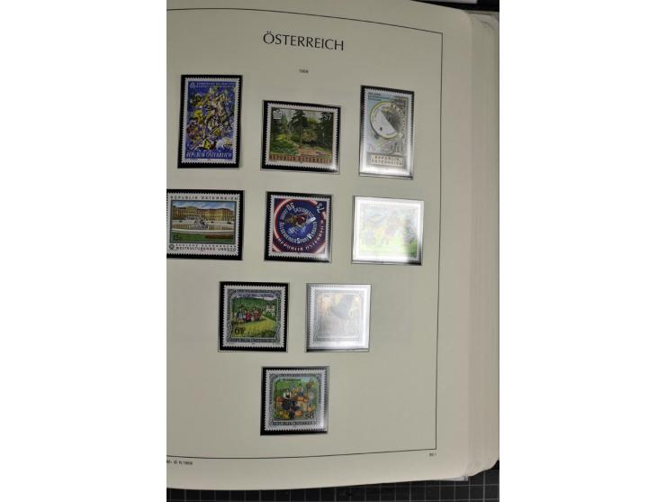1945/2006, ab Mi.-Nr. 697 in den Hauptnummern bis auf Renner geschnitten und Mi.-Nr. 952-954 (ungebraucht) kpl. postfrische S