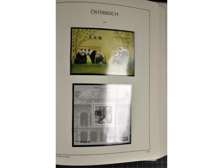 1945/2006, ab Mi.-Nr. 697 in den Hauptnummern bis auf Renner geschnitten und Mi.-Nr. 952-954 (ungebraucht) kpl. postfrische S