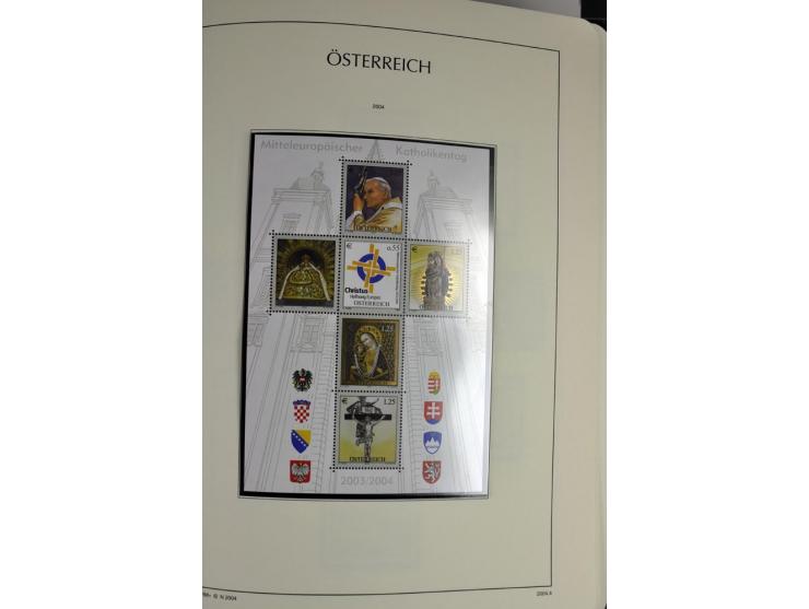1945/2006, ab Mi.-Nr. 697 in den Hauptnummern bis auf Renner geschnitten und Mi.-Nr. 952-954 (ungebraucht) kpl. postfrische S