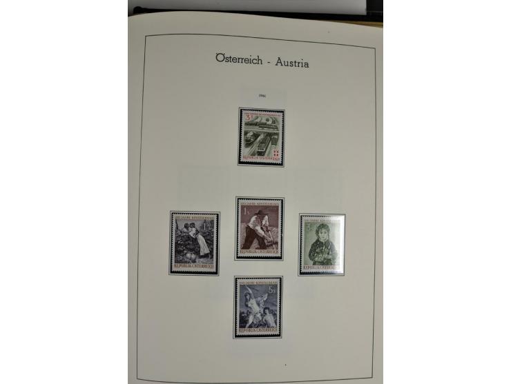 1945/2006, ab Mi.-Nr. 697 in den Hauptnummern bis auf Renner geschnitten und Mi.-Nr. 952-954 (ungebraucht) kpl. postfrische S