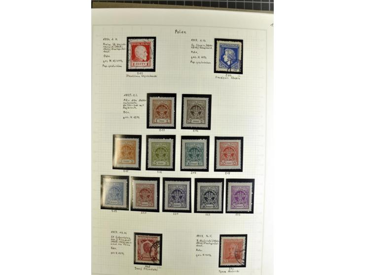 1860/2009, umfangreiche, meist gestempelte Sammlung ab Mi.-Nr. 1, am Anfang mit einigen besseren Aufdruckwerten (u.a. Mi.-Nr.