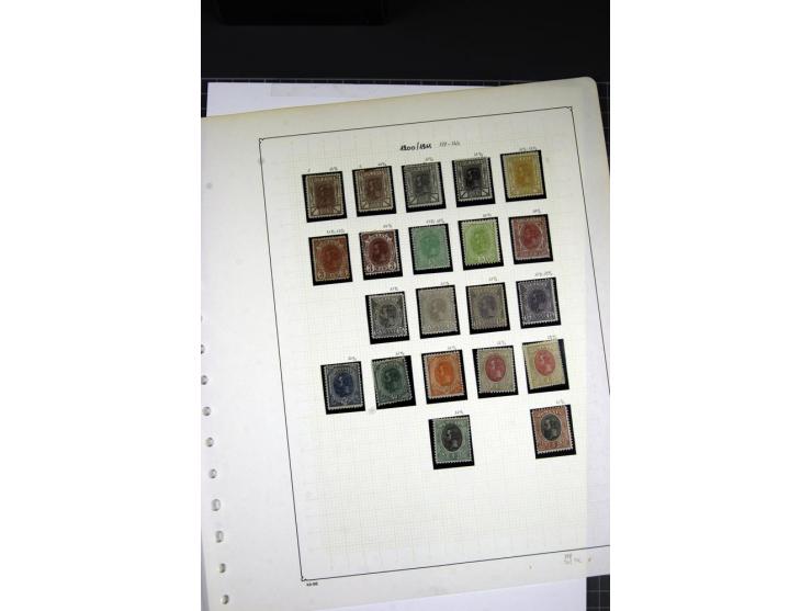 1858/1911, ungebrauchte und gestempelte Sammlung inkl. Portomarken auf alten Albenblättern, dabei bessere Werte, Papiersorten