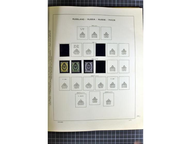 1875/1939, ungebrauchte Sammlung in vielen besseren Ausgaben dabei u.a. Mi.-Nr. 185IIB, 402-05B, 410-11A, 427-28, 429-49, 453