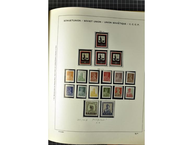 1875/1939, ungebrauchte Sammlung in vielen besseren Ausgaben dabei u.a. Mi.-Nr. 185IIB, 402-05B, 410-11A, 427-28, 429-49, 453