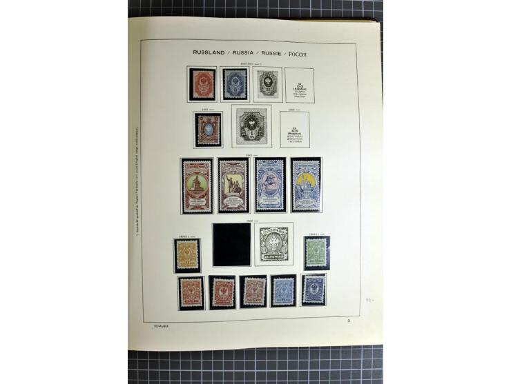 1875/1939, ungebrauchte Sammlung in vielen besseren Ausgaben dabei u.a. Mi.-Nr. 185IIB, 402-05B, 410-11A, 427-28, 429-49, 453