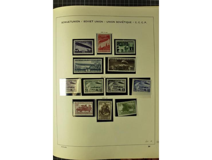 1875/1939, ungebrauchte Sammlung in vielen besseren Ausgaben dabei u.a. Mi.-Nr. 185IIB, 402-05B, 410-11A, 427-28, 429-49, 453