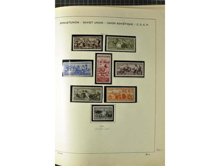1875/1939, ungebrauchte Sammlung in vielen besseren Ausgaben dabei u.a. Mi.-Nr. 185IIB, 402-05B, 410-11A, 427-28, 429-49, 453