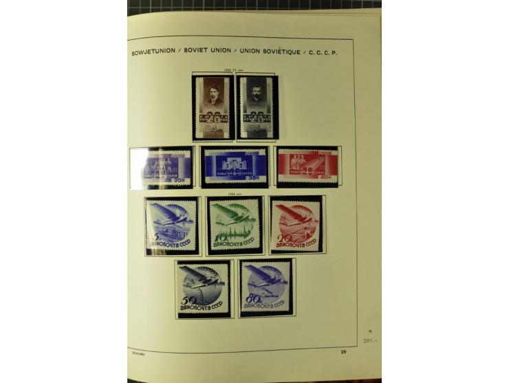 1875/1939, ungebrauchte Sammlung in vielen besseren Ausgaben dabei u.a. Mi.-Nr. 185IIB, 402-05B, 410-11A, 427-28, 429-49, 453