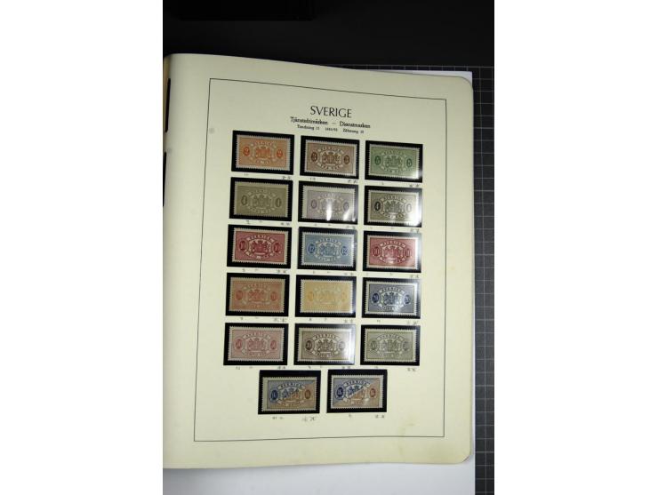 1855/1945, ungebrauchte und postfrische Sammlung, sehr gut besetzt und etwas spezialisiert mit Farben, Typen, Heftchenpaaren,