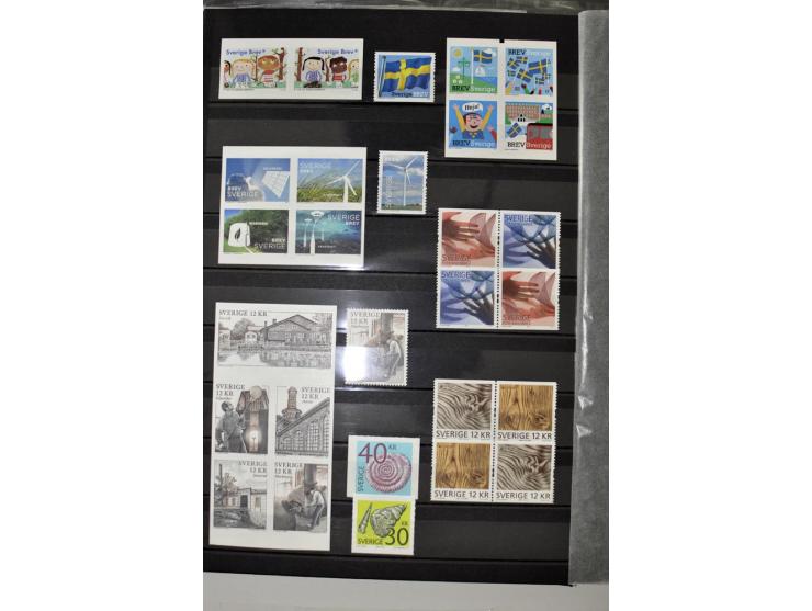 1980/2012, postfrische Sammlung mit Markenheftchen, Kleinbogen etc.