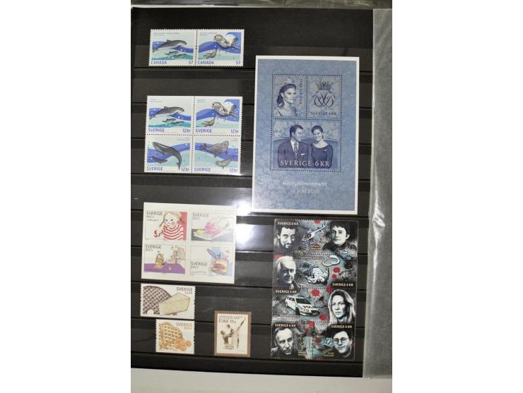 1980/2012, postfrische Sammlung mit Markenheftchen, Kleinbogen etc.