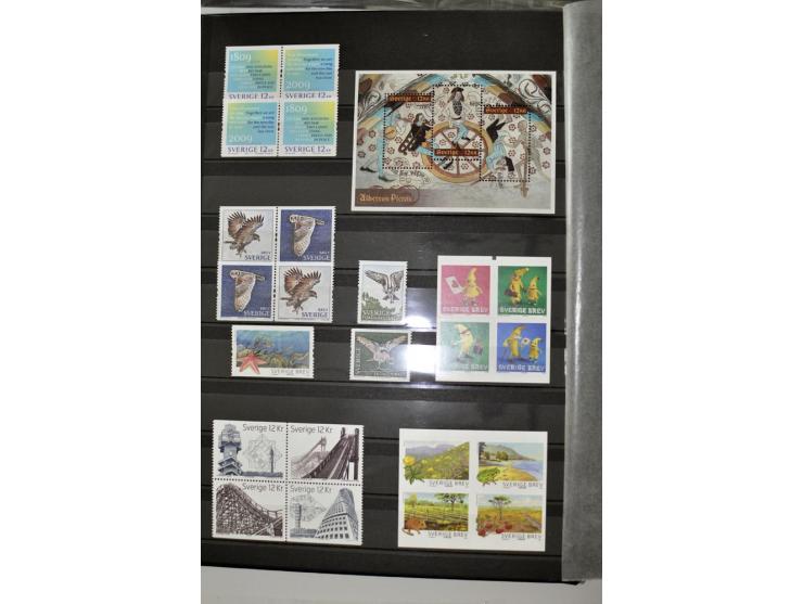 1980/2012, postfrische Sammlung mit Markenheftchen, Kleinbogen etc.