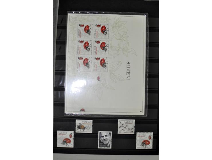 1980/2012, postfrische Sammlung mit Markenheftchen, Kleinbogen etc.