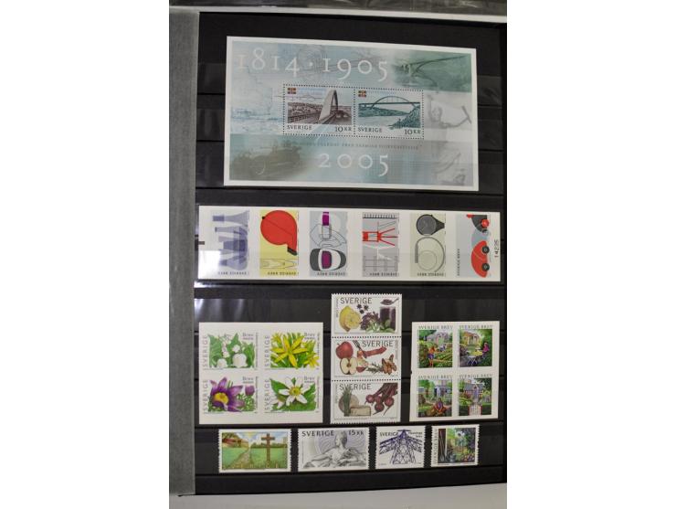 1980/2012, postfrische Sammlung mit Markenheftchen, Kleinbogen etc.