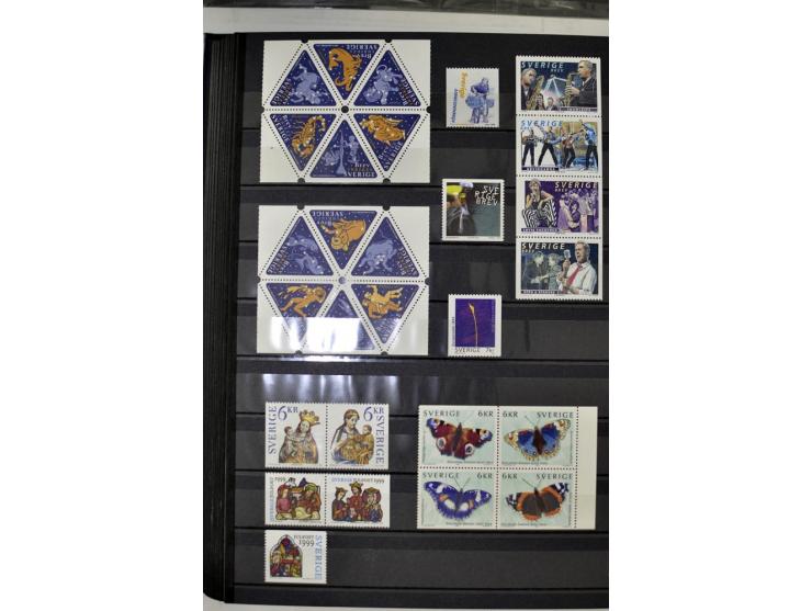 1980/2012, postfrische Sammlung mit Markenheftchen, Kleinbogen etc.