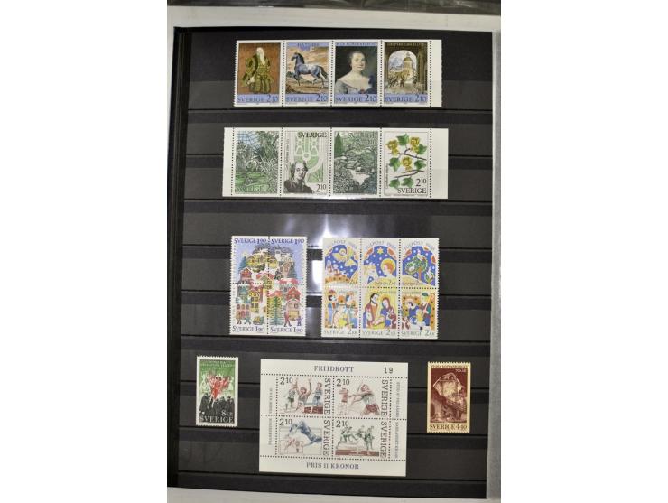 1980/2012, postfrische Sammlung mit Markenheftchen, Kleinbogen etc.