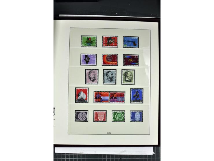 1854/1986, postfrische, ungebrauchte und gestempelte Sammlung in 3 Lindner-T-Alben