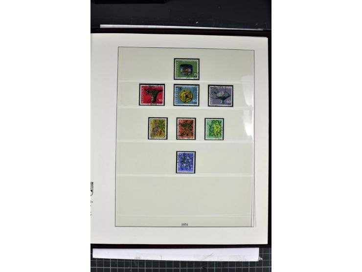 1854/1986, postfrische, ungebrauchte und gestempelte Sammlung in 3 Lindner-T-Alben