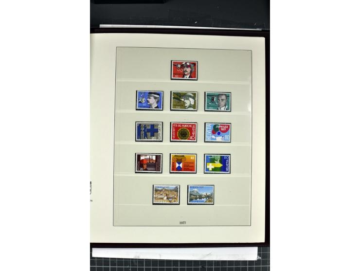 1854/1986, postfrische, ungebrauchte und gestempelte Sammlung in 3 Lindner-T-Alben