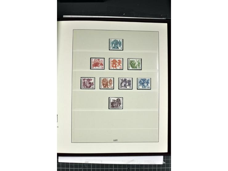 1854/1986, postfrische, ungebrauchte und gestempelte Sammlung in 3 Lindner-T-Alben