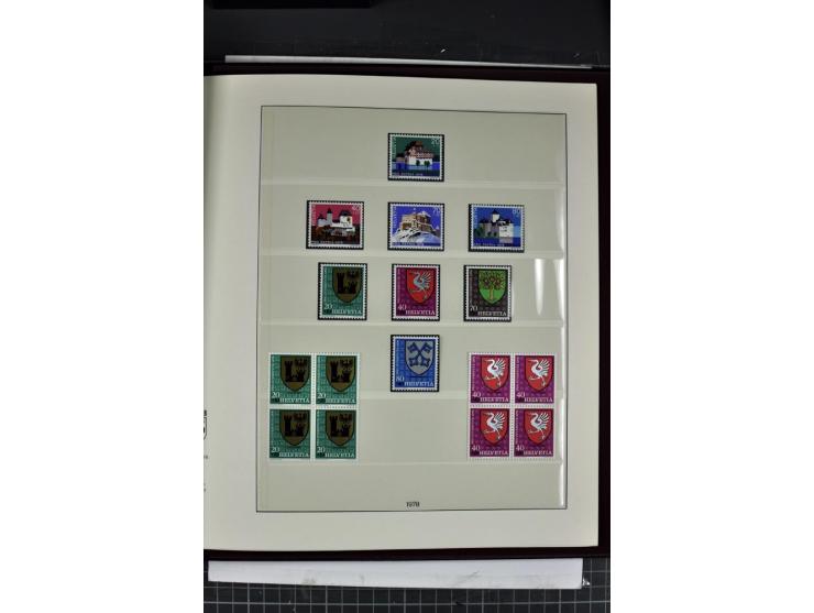 1854/1986, postfrische, ungebrauchte und gestempelte Sammlung in 3 Lindner-T-Alben