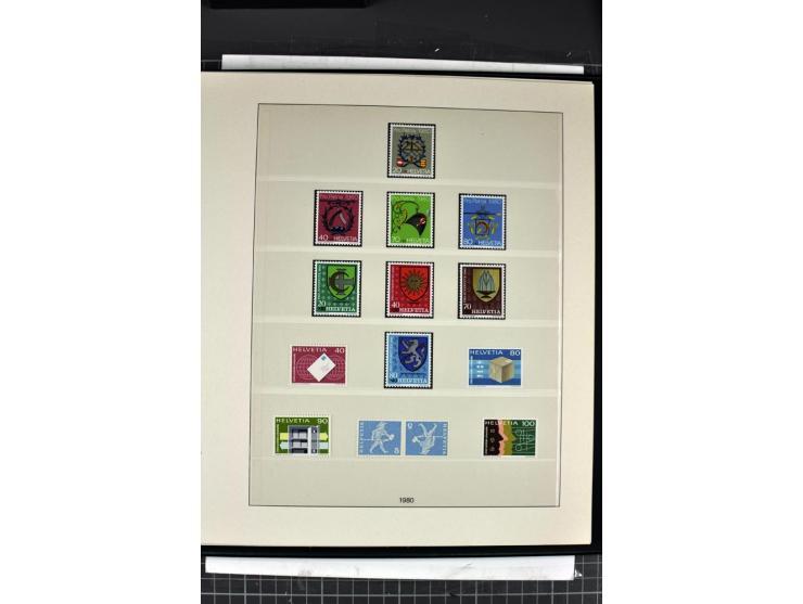 1854/1986, postfrische, ungebrauchte und gestempelte Sammlung in 3 Lindner-T-Alben