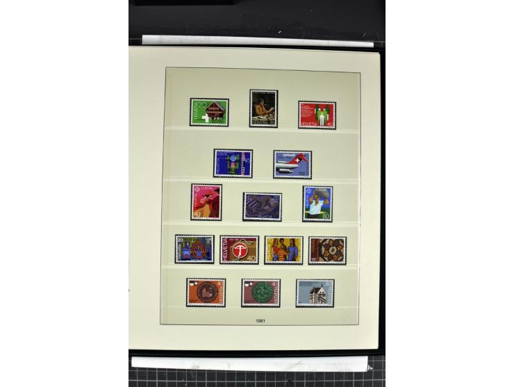 1854/1986, postfrische, ungebrauchte und gestempelte Sammlung in 3 Lindner-T-Alben