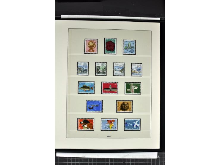 1854/1986, postfrische, ungebrauchte und gestempelte Sammlung in 3 Lindner-T-Alben