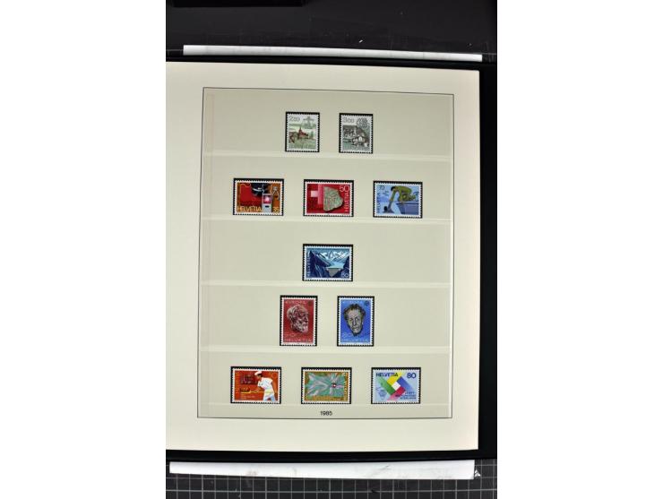 1854/1986, postfrische, ungebrauchte und gestempelte Sammlung in 3 Lindner-T-Alben